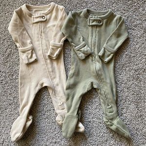 Two Organic L’ovedbaby Footies